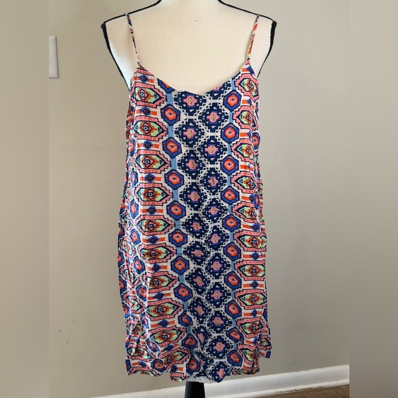 Everyl sleeveless mini dress Colorful Geometric Aztec western Print V back SZ M - Picture 1 of 8